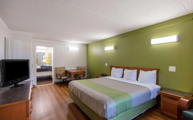 Motel 6 Knoxville, TN