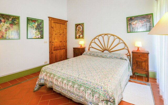 Spacious Villa in Marradi with Swimming Pool