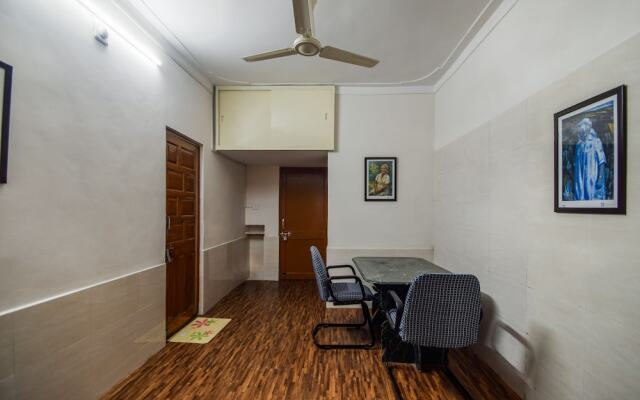 OYO Home 11874 Cozy 3BHK Goverdhan Villas