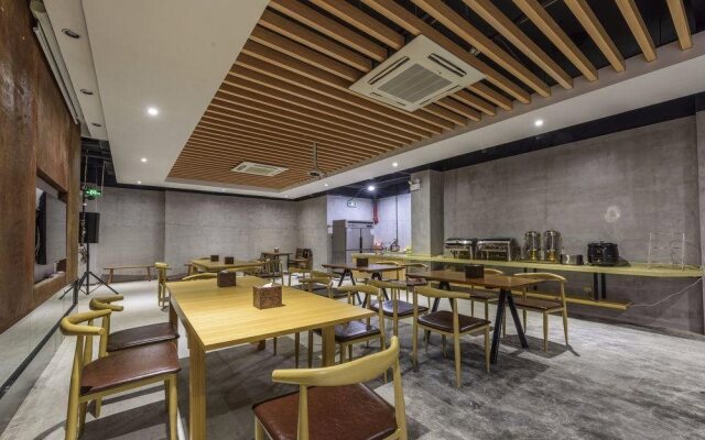 Qiandao Lake City Home Hostel