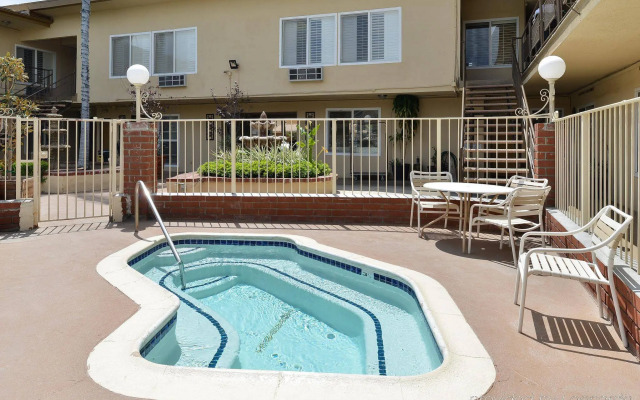 Americas Best Value Inn & Suites Anaheim Convention Center