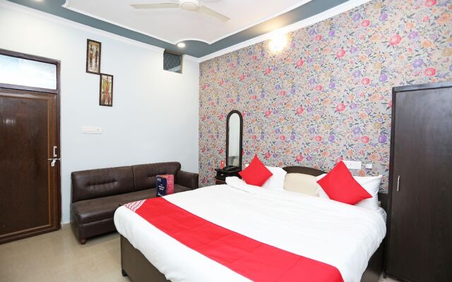 Jk Mahal By OYO Rooms