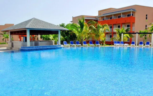 Hotel Playa Paraiso Resort & Suite