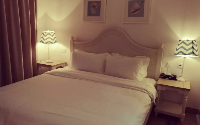 Wanke Shuangyuewan Seaview Apartment