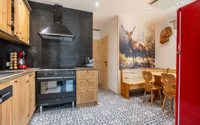 Snug holiday home in Weißbriach with terrace