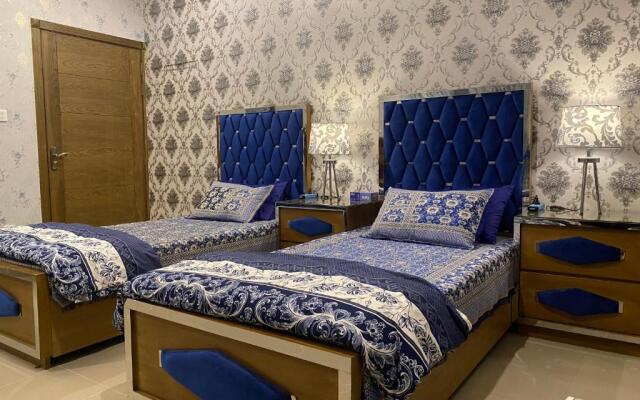 Majestic 2 Bedroom CONDO 1 Minute from GIGA Mall.