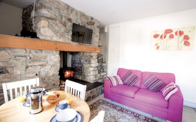 Berry Hall - Porty Eynon