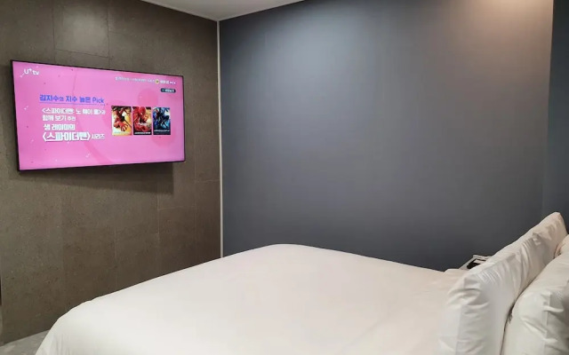 The Muse Hotel & Residence