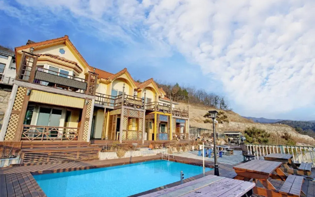 Gyeongju B House Pension