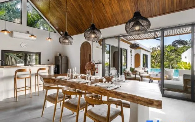 Villa Floravita by BaliSuperHost