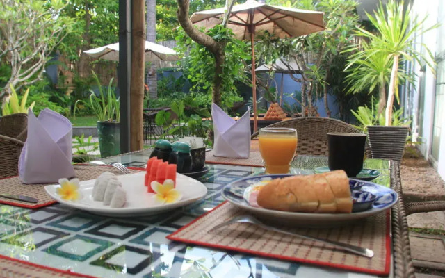 Frangipani Villa-90s Hotel