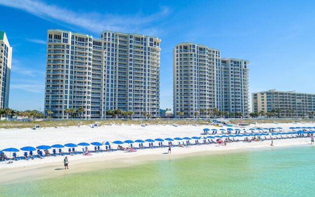 Silver Beach 1702e 3 Bedroom Condo by RedAwning