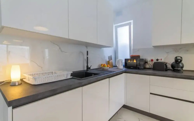 Sunny Penthouse Modern 2 bdr - Sliema