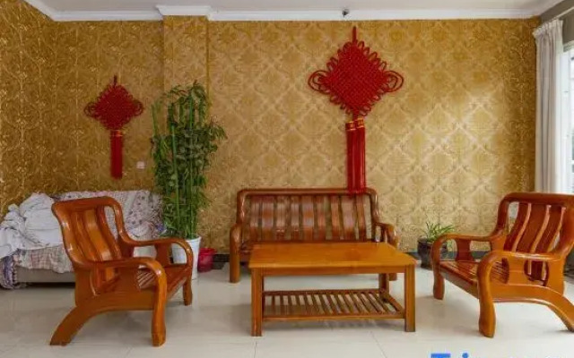 Tongfu Hotel (Hengdian Film and Television City)