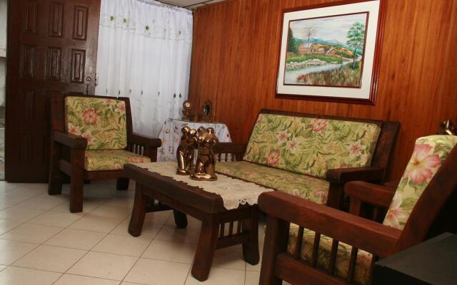 Hostal Monarca