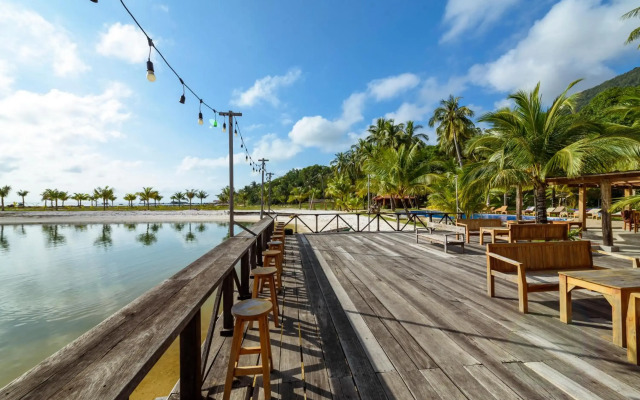 Mango Beach Resort