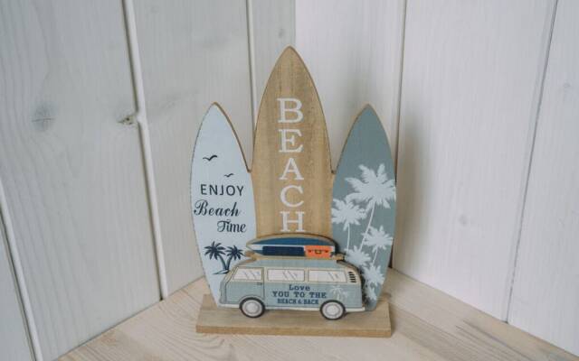 Attractive Houseboat on the Lake