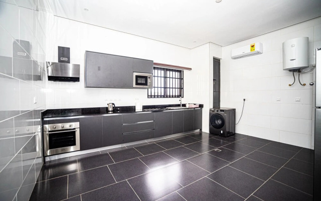 Gyamfuaa Court Apartment