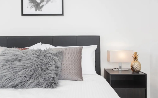 Ilixir Apartments by Ready Set Host