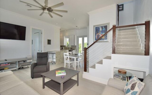 Cupid's Way by Eleuthera Vacation Rentals