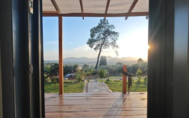 Ti̇ny Mi̇ni̇ House