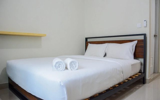 Comfortable Studio Apartment at Springlake Summarecon