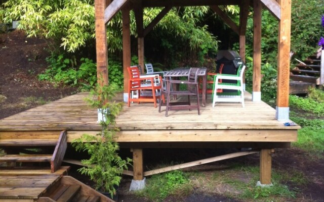 Purple Palace Hostel