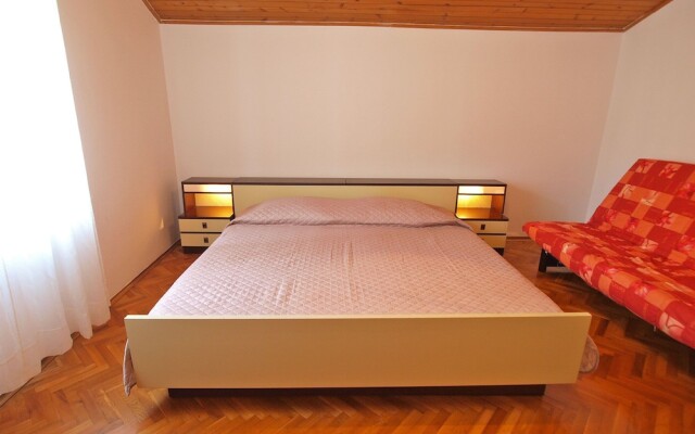 House 385
