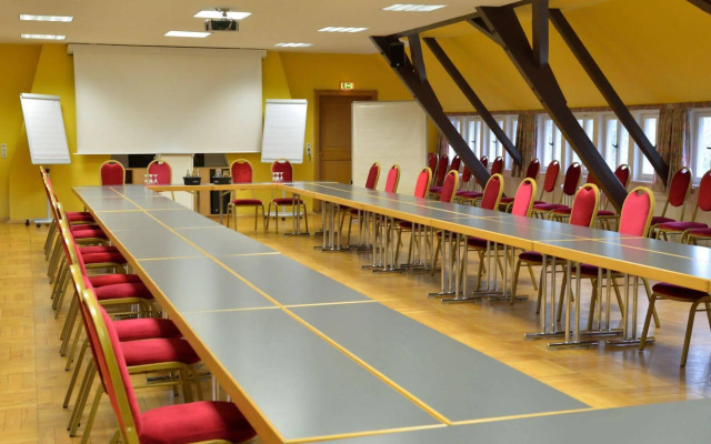 Land- und Golfhotel Alte Fliegerschule