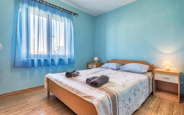 Nice Home in Bratulici With Wifi and 6 Bedrooms