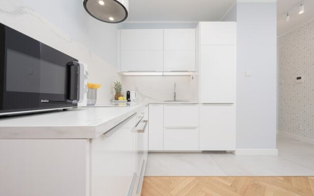 Zajezdnia Wrzeszcz Apartment by Renters