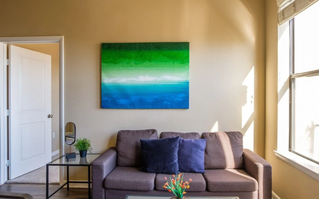 FRONTDESK Oakwood Residence Apts Uptown Dallas