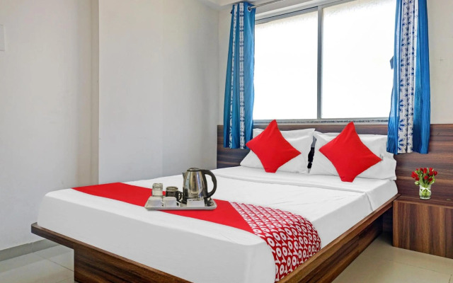 OYO Flagship 70224 Swarg Executive Paradise