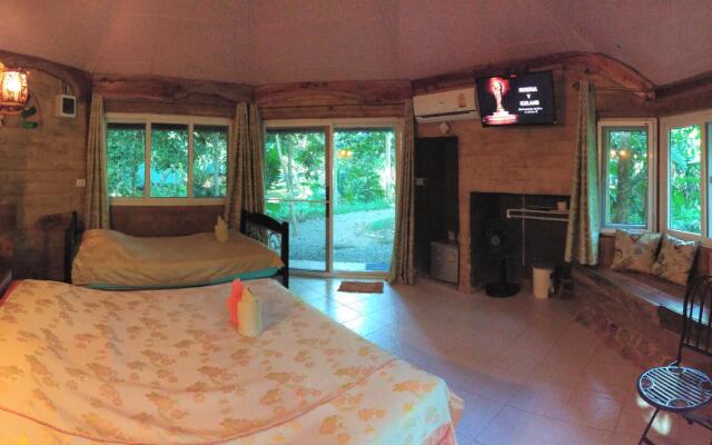 Baandin Chiewlarn Resort
