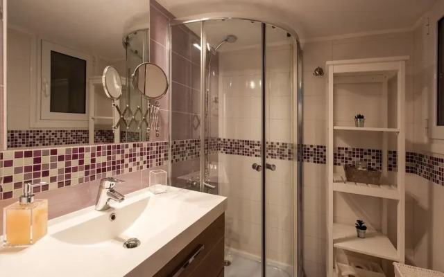 Bue Ark Loving Athens