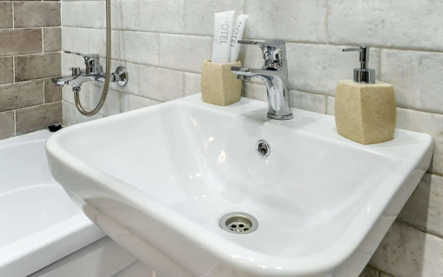 Апартаменты на Доломановском переулке 124/2