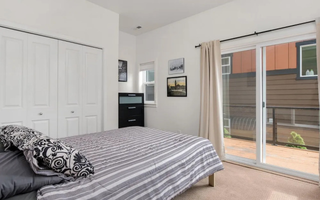 Seattle Vacation Home: The Depot