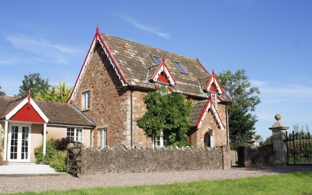 The Lodge Bed and Breakfast