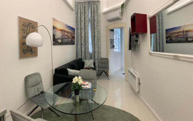 City Corso Apartman