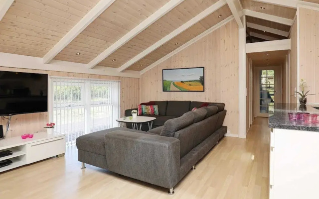 9 Person Holiday Home in Jerup-by Traum