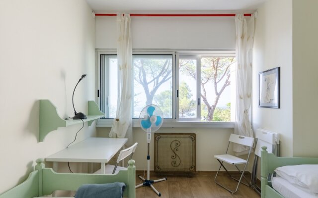 JOIVY Flat W/Terrace & Sea View