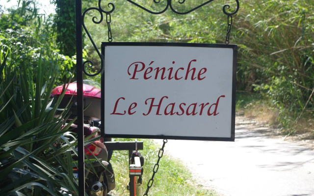 Péniche le Hasard