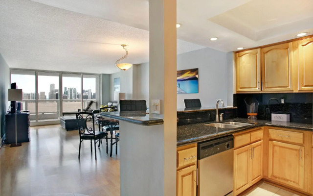 Bayfront Gem With Balcony and Pool