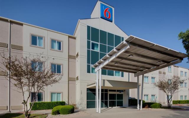 Motel 6 San Antonio Tx