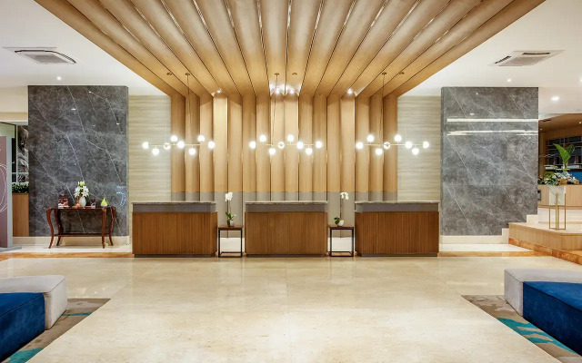 Oakwood Hotel & Apartments Taman Mini Jakarta