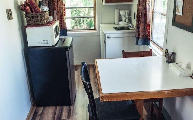 Auberge et Salle de Spectacle La Fascine