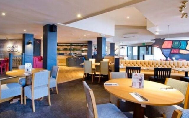 Premier Inn Manchester Airport Heald Green