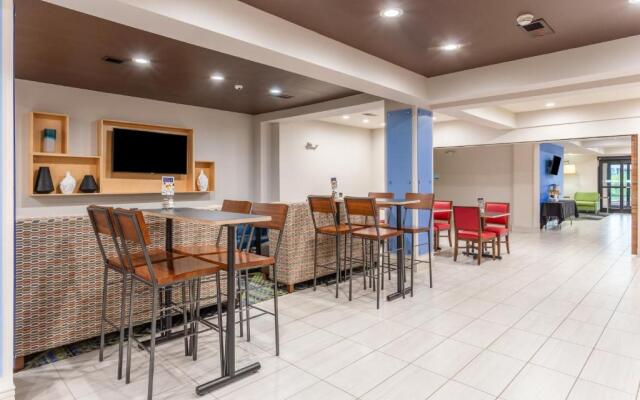 Holiday Inn Express & Suites - O'Fallon /Shiloh by IHG