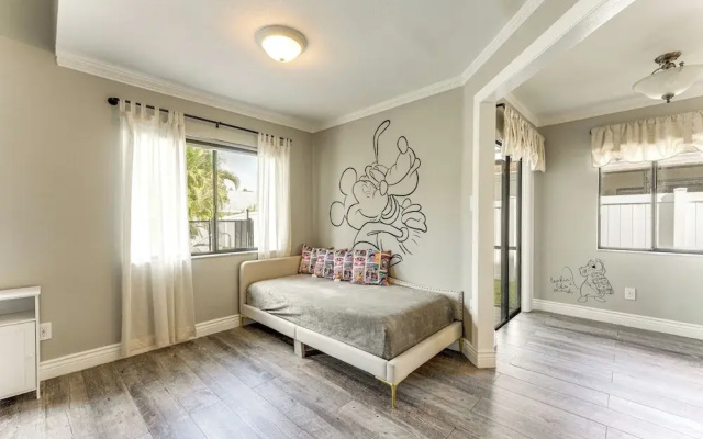Disney-themed Home: Swim, BBQ & Explore Kissimmee!