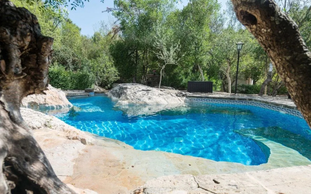 Casa De Piedra - Villa With Private Pool